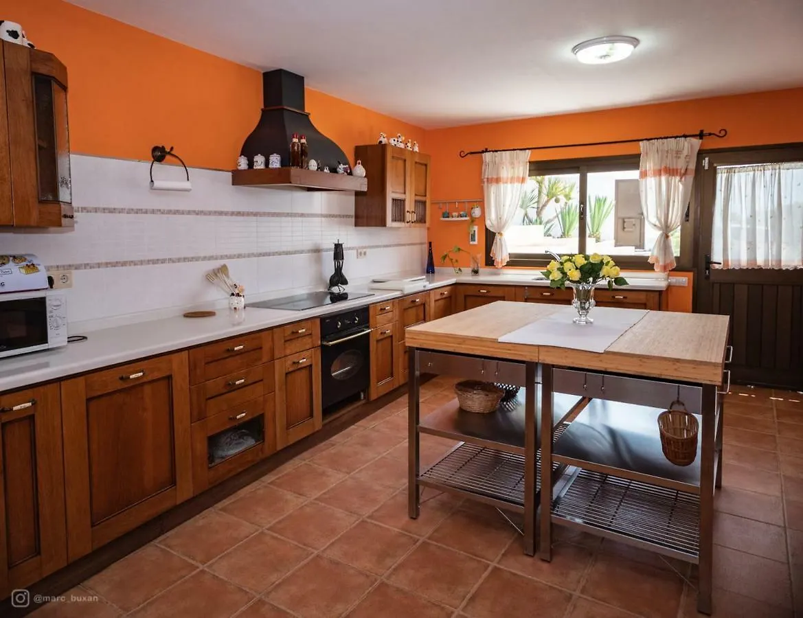 Villa De Lujo Que Mira Al Mar La Oliva