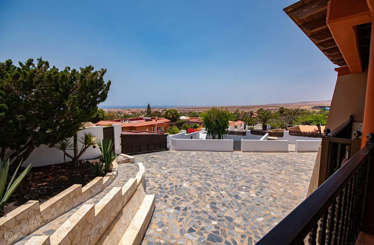 Villa De Lujo Que Mira Al Mar La Oliva